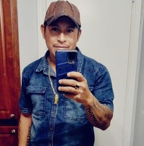 Meet your Posher, Elías